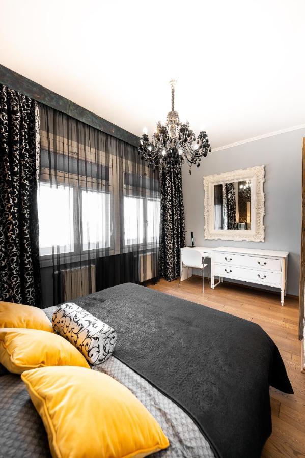 Premium Apt Kosice Center 3 Room 150M2 Hlavna Ulica Экстерьер фото