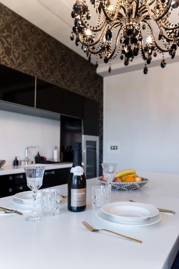 Premium Apt Kosice Center 3 Room 150M2 Hlavna Ulica Экстерьер фото